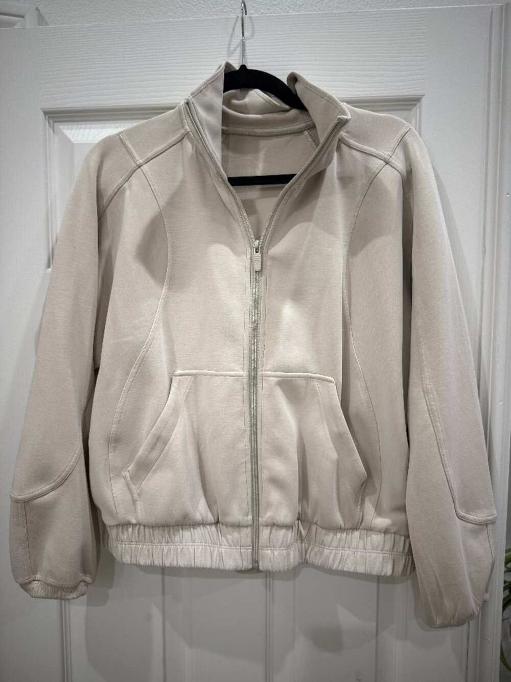 Lululemon Softstreme Jacket Bone 8